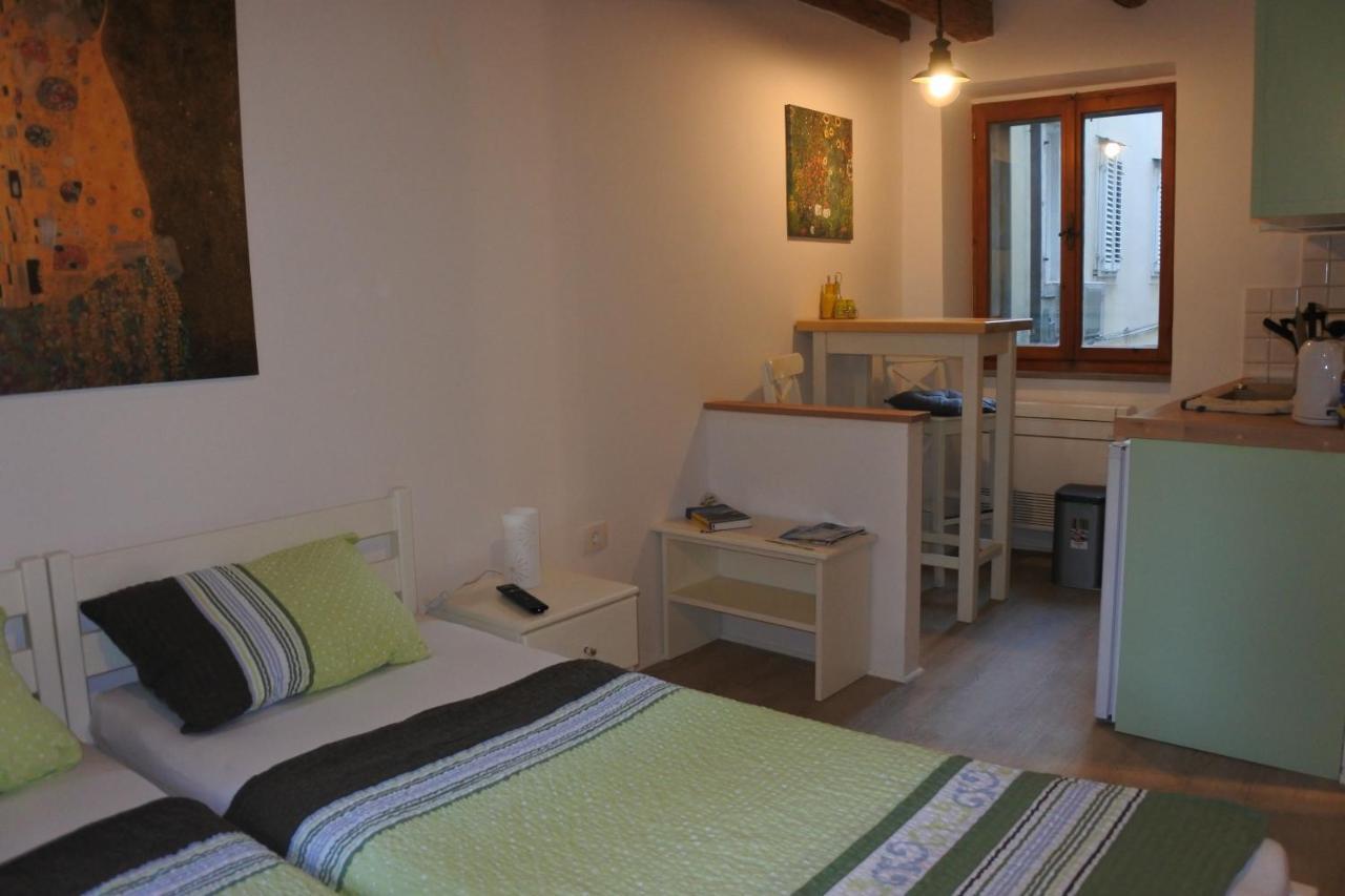 Apartments Jago Piran Eksteriør billede